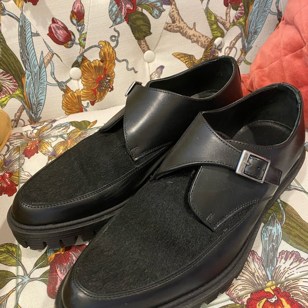 Zara ponyhair dress/casual leather shoes